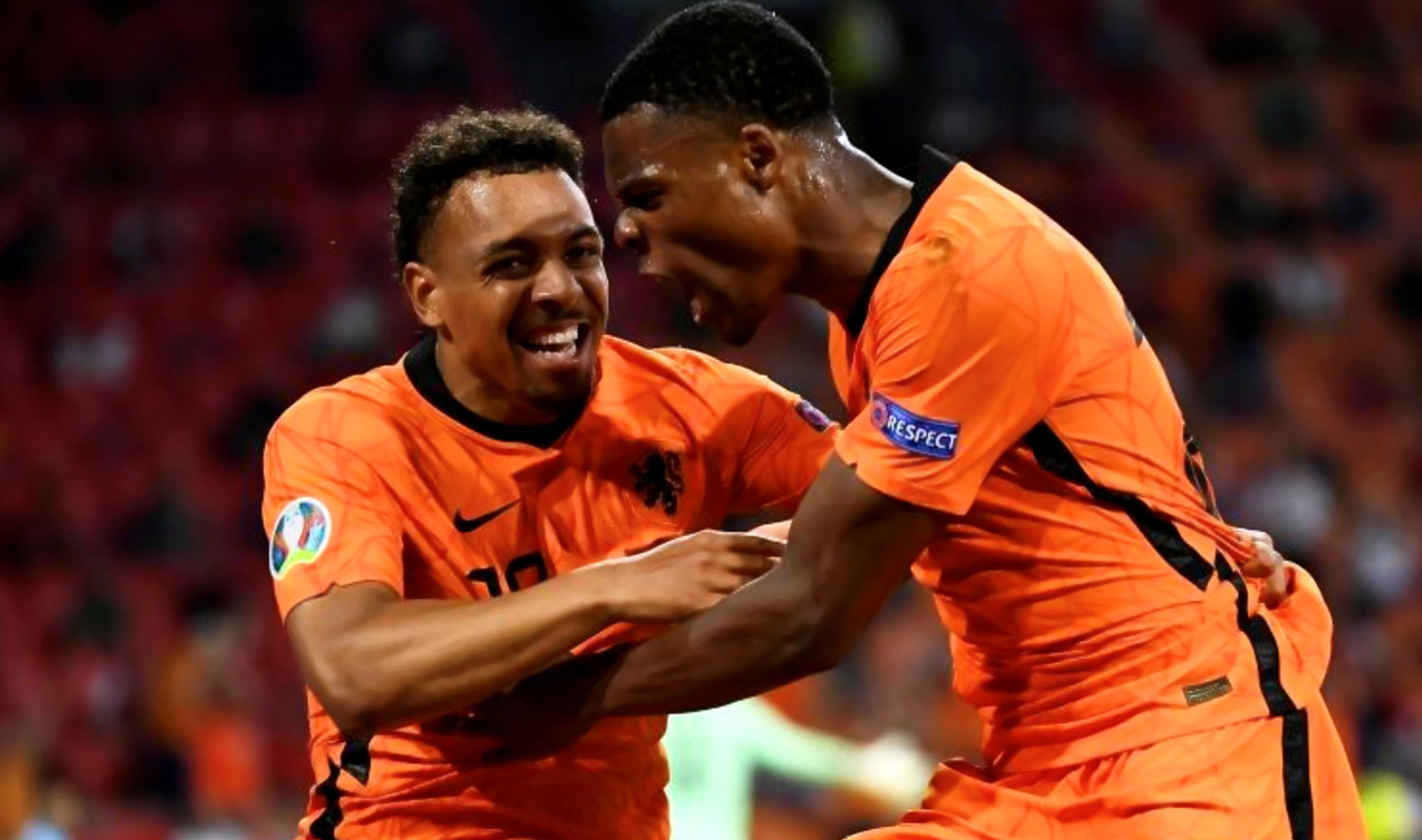 九游体育官方入口-荷兰国家队踢进欧洲杯四强，射手梅开二度