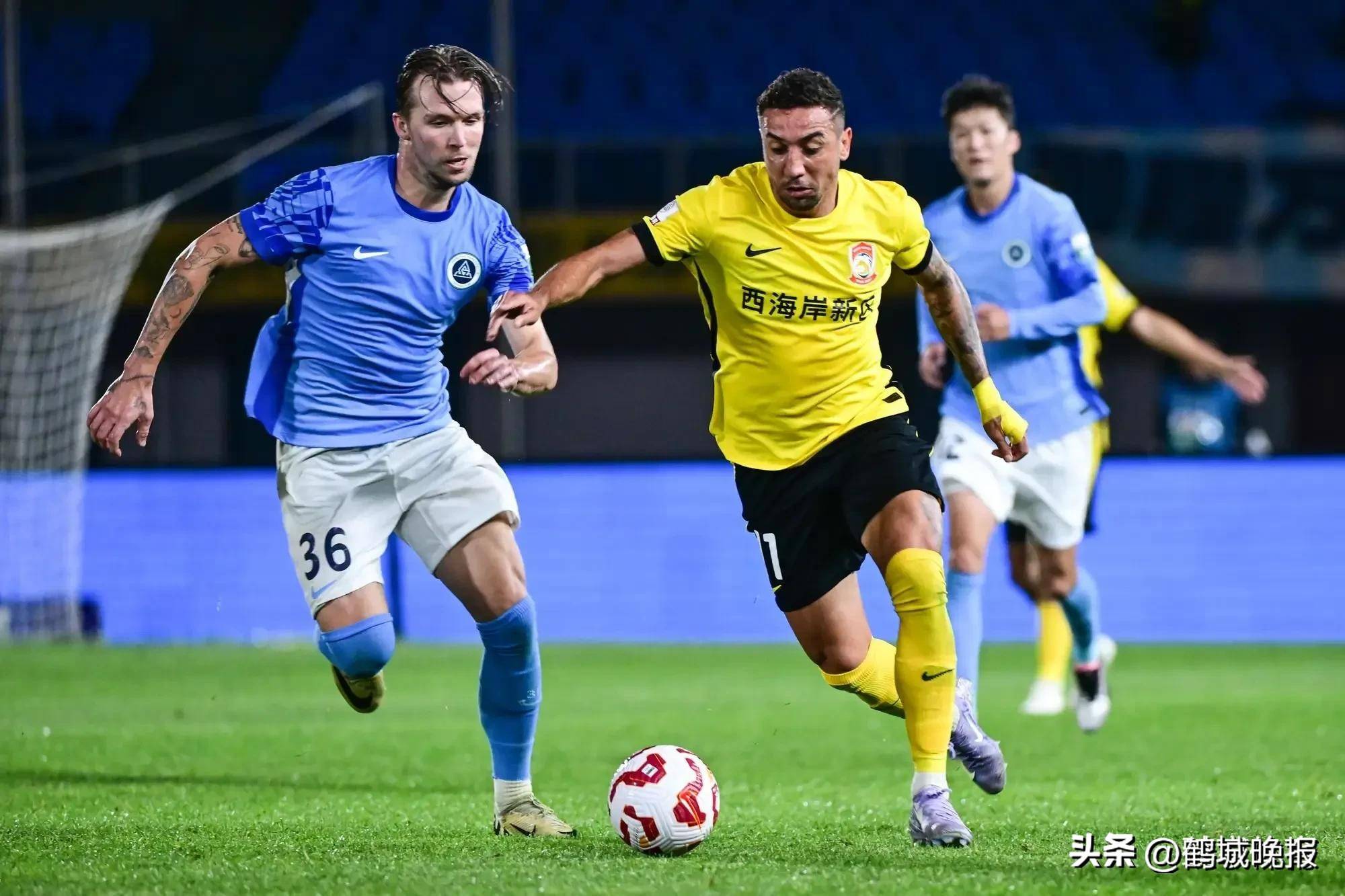 九游体育亚洲官网-包含上海申花主场战平大连实德，难分胜负的词条