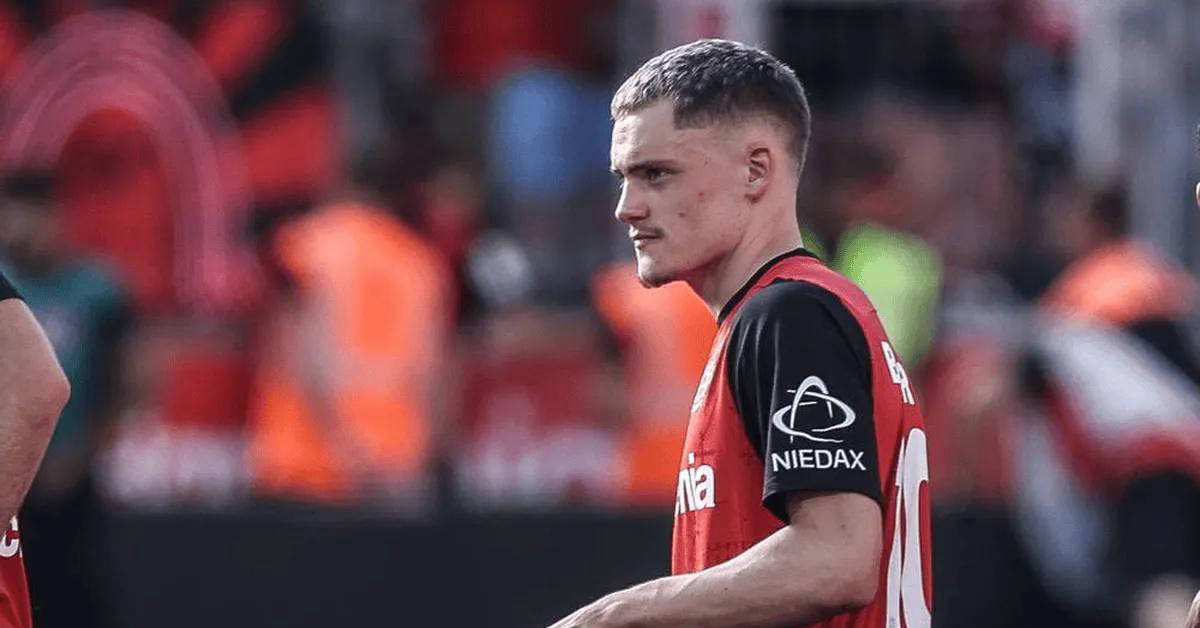 关于勒沃库森奋力反击，成功战胜对手夺冠的信息