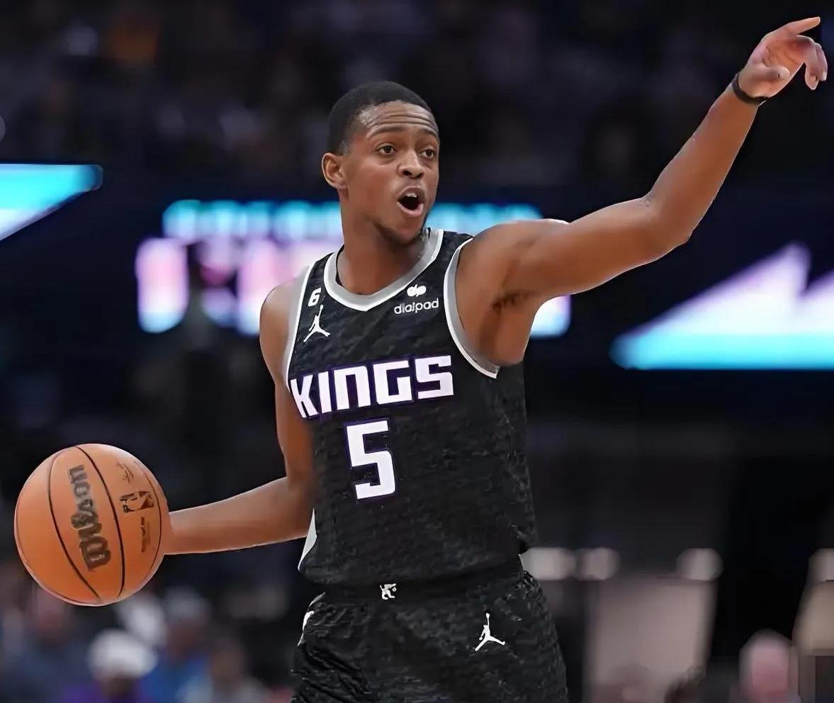 九游体育官方登录入口-守望者队惊险胜出，战胜开拓者队取得资格