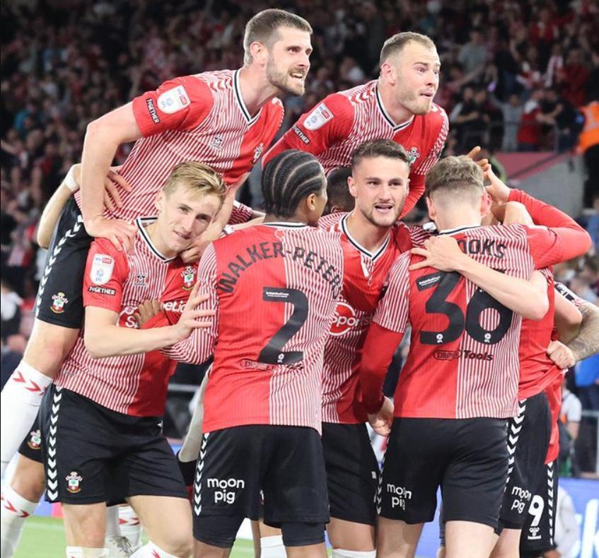 九游体育app-包含切尔西大胜南安普顿，重返英超前八的词条