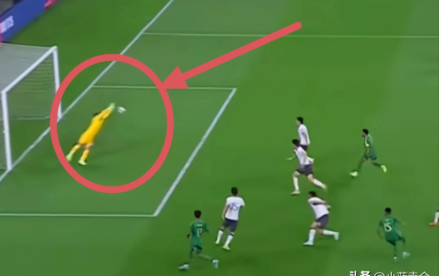 九游体育官方登录入口-防守失误导致失球，球队仓促组织应对，一败涂地的简单介绍