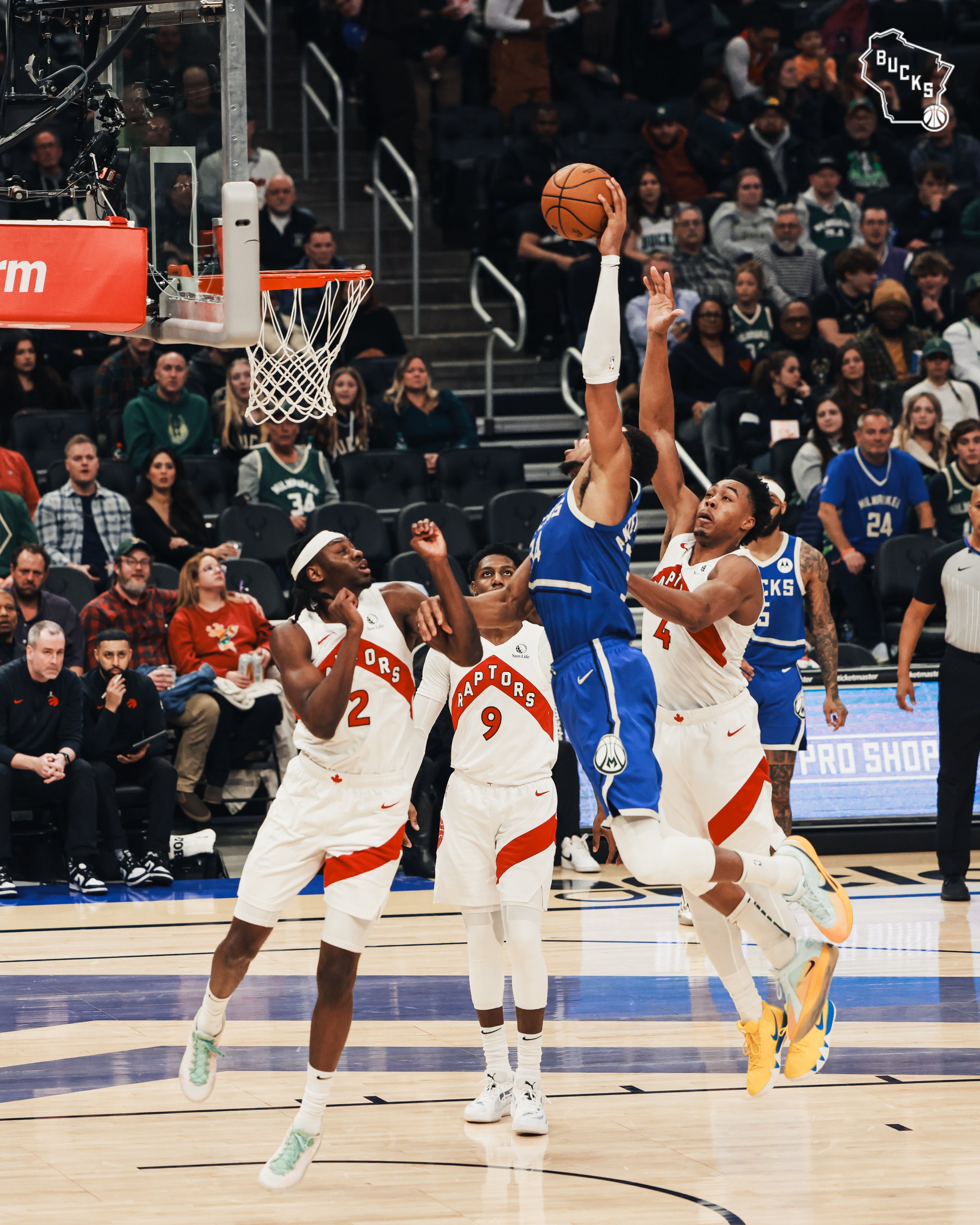 九游体育入口-猛龙球队备战下一场关键比赛