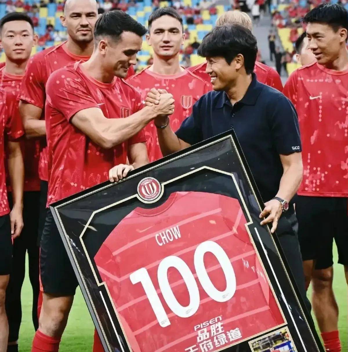 比赛中球员的团队配合得到表扬 比赛中球员的团队配合得到表扬