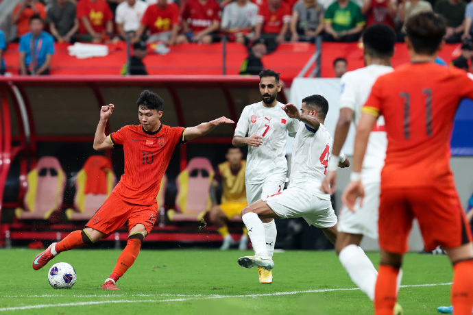 打破僵局,球队机智应对取得胜利 打破僵局,球队机智应对取得胜利