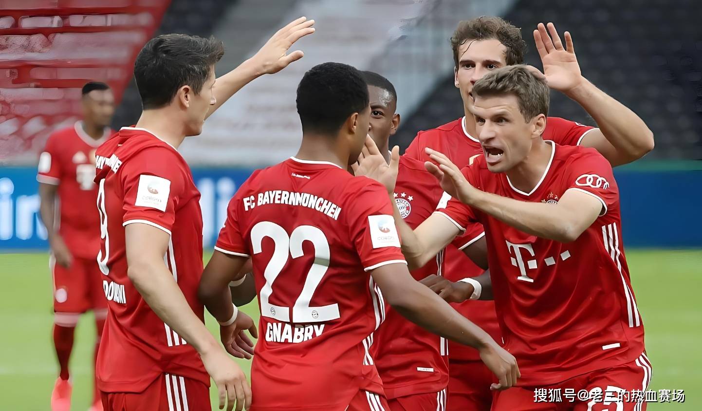 包含奥格斯堡球队再次获胜，力压对手成功的词条