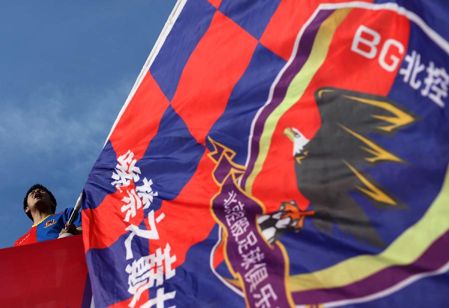 包含四川队全力争胜，为比赛战队助威的词条