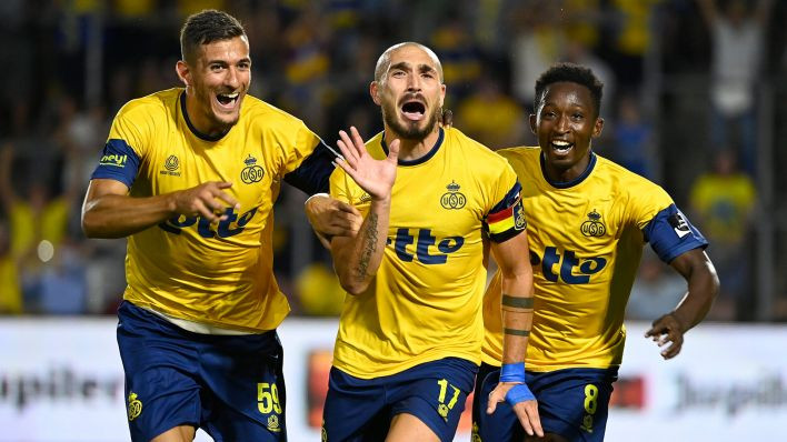 关于阿贾克斯全取三分,前景一片光明晋级的信息 关于阿贾克斯全取三分,前景一片光明晋级的信息