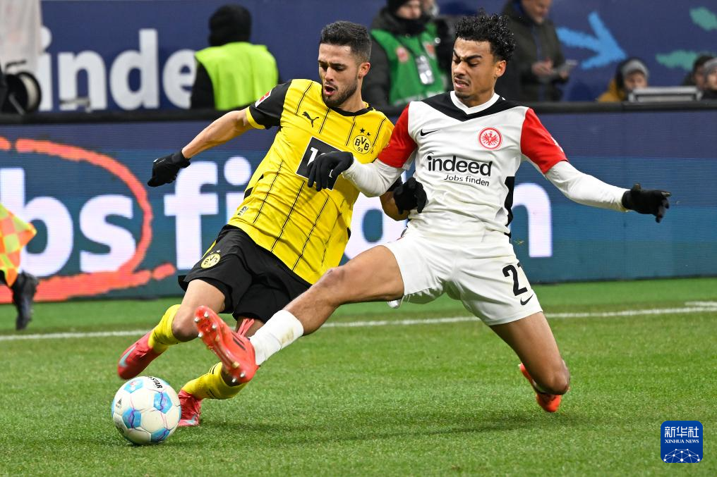 包含法兰克福拒绝颓势，客场大胜多特蒙德！的词条