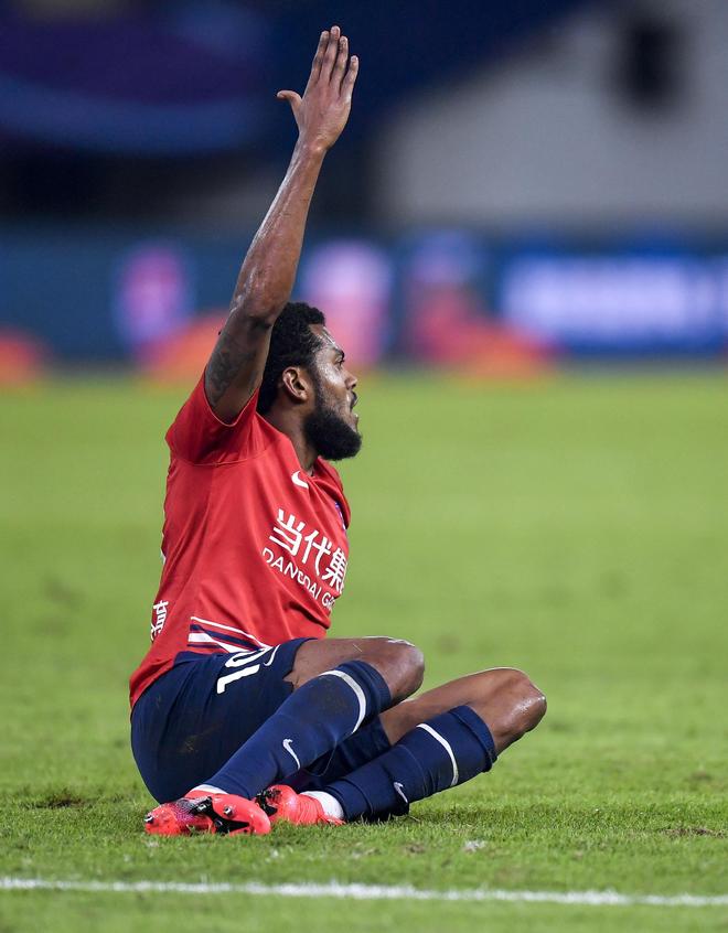 苏宁战平重庆力帆,保持不败纪录 苏宁战平重庆力帆,保持不败纪录