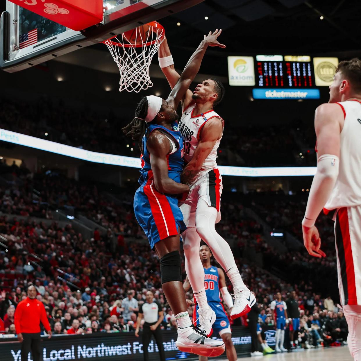 九游体育登录-包含开拓者球员技高一筹，凭借默契士气获胜的词条