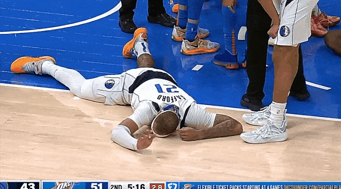 保罗受伤缺阵,太阳客场惨遭击败 保罗受伤缺阵,太阳客场惨遭击败